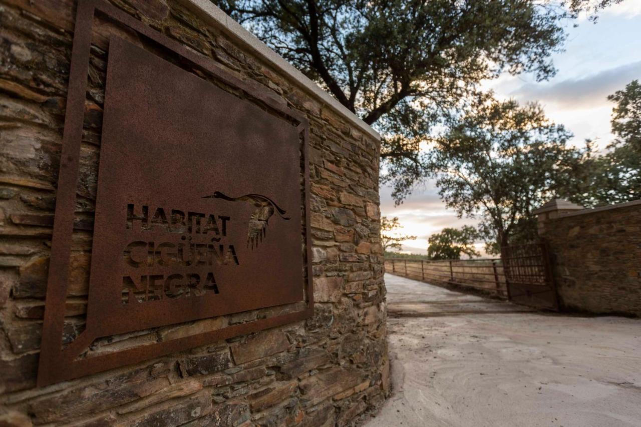 Habitat Cigueena Negra Вальверде-дель-Фресно Екстер'єр фото